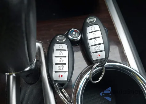 2013 Nissan Pathfinder Platinum from USA, damaged, VIN 5N1AR2MM8DC675937